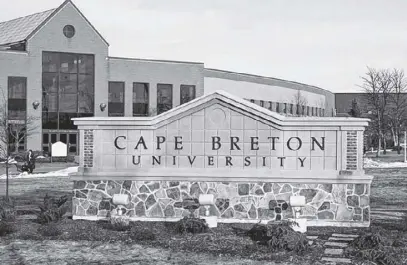  ?? CONTRIBUTE­D ?? Cape Breton University is partnering with Dalhousie University to create five new seats at Dalhousie’s medical school to train rural doctors.