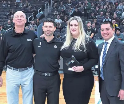  ?? MATT VELAZQUEZ ?? Suki Hobson was presented with the award for best strength and conditioni­ng coach in 2019.