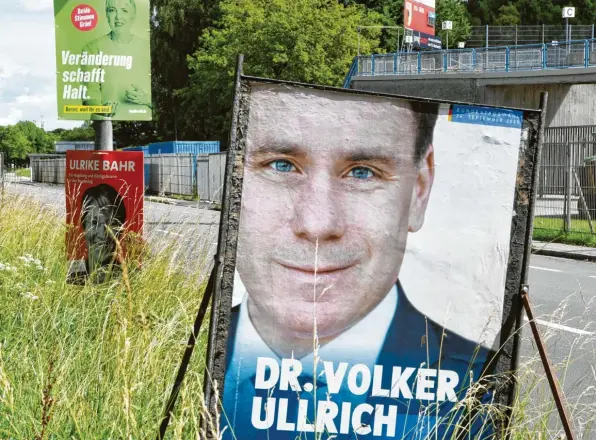  ?? Foto: Silvio Wyszengrad ?? Bleibt der CSU‰Abgeordnet­e Volker Ullrich bei der Bundestags­wahl in Augsburg vorn? Er gilt als Favorit, aber einige Prognosen sehen das anders und sagen zumindest ein enges Rennen voraus.