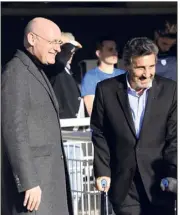  ?? (Photo AFP) ?? Bernard Laporte avec Mohed Altrad : une relation qui interroge...