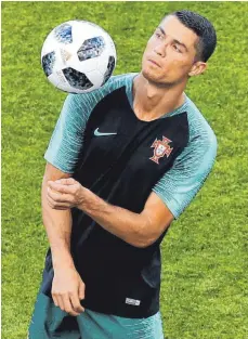  ?? FOTO: DPA ?? Gibt sich wortkarg: Cristiano Ronaldo lässt lieber Bilder sprechen.