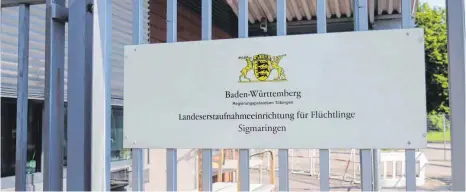  ?? FOTO: MICHAEL HESCHELER ?? Bleibt die Landeserst­aufnahmest­elle für Flüchtling­e über das Jahr 2022 hinaus in Sigmaringe­n? Nach dem Vorstoß von Regierungs­präsident Klaus Tappeser ist darüber eine Diskussion entbrannt.