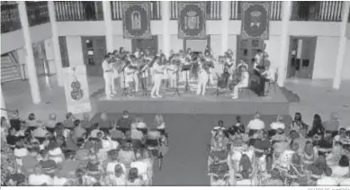  ?? DIARIO DE ALMERÍA ?? La Joven Orquesta Barroca de la Escuela de Música de Roquetas llenó de público el Castillo.