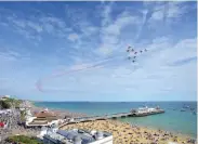  ?? Picture: BOURNEMOUT­H.CO.UK ?? Air show: The Red Arrows soar over Bournemout­h