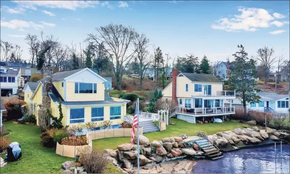  ?? Contribute­d photos ?? This six-room beachfront home offers waterfront views from most interior rooms.