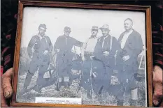  ?? KATHY JOHNSON REPRODUCTI­ON PHOTO ?? A photo of an American hunting party on a moose hunting trip in 1936, the last year for a moose hunt in western Nova Scotia. From left, Rene Pfister, guide Uriah Scott, Phil Howell, Travis Whiting and Fred Whiting.