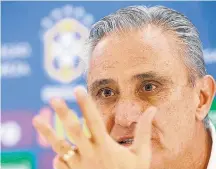  ?? DANIEL TEIXEIRA/ESTADÃO - 9/10/2017 ?? De olho. Tite ainda vai observar três jogadores do Grêmio