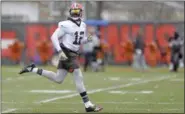  ?? JOSHUA GUNTER— ASSOCIATED PRESS ?? Browns wide receiver Josh Gordon runs a route during practice on Nov. 22.