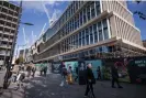  ?? Smith/The Guardian ?? Google’s gigantic London HQ, designed by Heatherwic­k and Bjarke Ingels Group, is due to open in 2024. Photograph: Sean