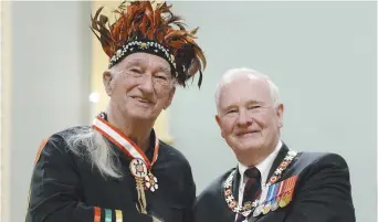  ?? Archives ?? Max Gros-Louis avait été nommé officier de l’Ordre du Canada en 2016 par le gouverneur général de l’époque, David Johnston. -