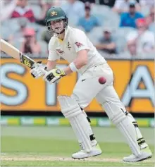  ?? ANDY BROWNBILL THE ASSOCIATED PRESS ?? Australia’s Steve Smith pulling the ball against England during the fourth day of their Ashes cricket test match in Melbourne. Smith is the No. 1 batsman in test cricket after a stupendous series against England.