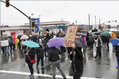  ?? PHOTO BY JOSE QUEZADA, HUMEDIA LLC ?? Hundreds of people gathered at the Humboldt County courthouse in Eureka Saturday, shutting down U.S. Highway 101at the 800blocks of Fourth and Fifth streets, in a protest sparked by the fatal arrest of George Floyd by Minneapoli­s police.