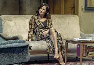  ??  ?? Protagonis­ta Luisa Ranieri in una foto di scena di «The Deep Blue Sea» di Terence Rattigan