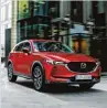  ??  ?? Stilsicher, sportlich und ab Mai im Handel: Auch die 2017er Modell reihe des Mazda CX 5 überzeugt auf ganzer Linie. Bestellen kann man ihn bereits jetzt.