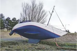  ??  ?? Yachts ran aground in Portcheste­r after their mooring lines parted