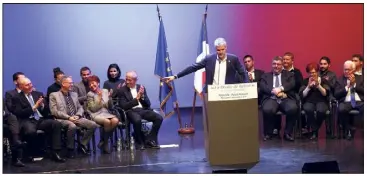  ?? (Photo Patrick Blanchard) ?? « Tant que vous êtes là, a clamé Laurent Wauquiez hier soir, devant moins de  militants et élus réunis à Toulon, je sais que la droite n’est pas morte. »