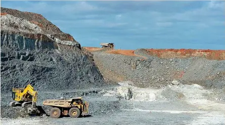  ?? ?? Minerales como el litio, el níquel y el cobalto son necesarios para las baterías de los vehículos eléctricos.