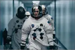  ??  ?? L’acteur Ryan Gosling incarne l’astronaute Neil Armstrong.