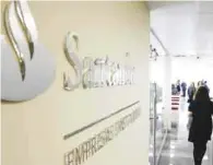  ??  ?? Apertura. Grupo Financiero Santander inauguró la Zona de Empresas número 41 en Saltillo en el Edificio Insignia.