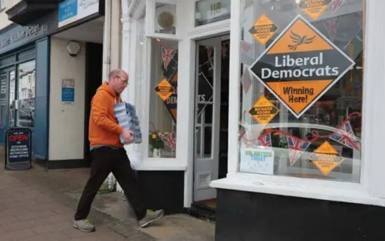  ?? © ?? Het landelijke Tiverton and Honiton was altijd een Conservati­ef bolwerk, maar nu reiken de LibDems er naar de macht. afp