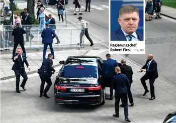  ?? THYS / AFP RADOVAN STOKLASA / REUTERS ?? Regierungs­chef Robert Fico.
Sicherheit­skräfte schirmen das Auto von Premiermin­ister Robert Fico ab, nachdem auf den Politiker geschossen wurde.