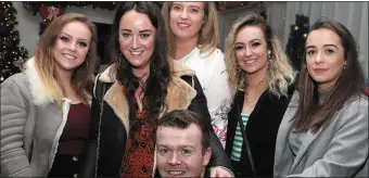  ??  ?? Hoping to win a feckin house were Orla Brennan, Una Brennan, Katie Matthews, Shauna Lynn, Paula Branigan and David Stephenson.