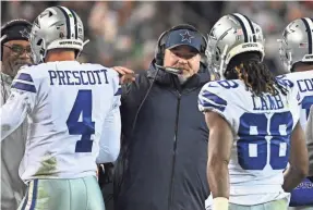  ?? TOMMY GILLIGAN/USA TODAY SPORTS ?? Cowboys coach Mike McCarthy has yet to win a playoff game with Dallas.