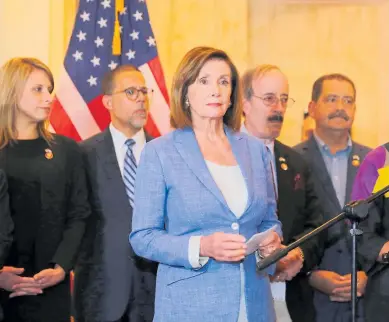  ??  ?? VISITA. Nancy Pelosi y los congresist­as ofrecieron conferenci­a de prensa tras reunirse con varios sectores.