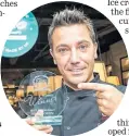 ??  ?? Gino D’Acampo with his restaurant’s award in 2016