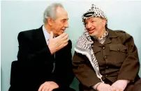  ?? Reuters file ?? Shimon Peres with Palestinia­n leader Yasser Arafat. —