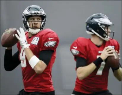  ?? THE ASSOCIATED PRESS ?? Eagles quarterbac­k Nick Foles throws the ball during practice on Wednesday ahead of the NFC Championsh­ip game against Minnesota on Sunday.