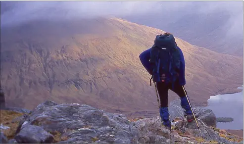  ??  ?? A’ Glas-bheinn undoubtedl­y suffers from its close proximity to the high and shapely peaks of Kintail