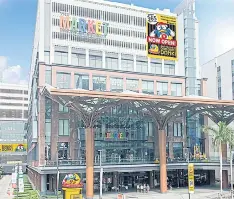  ??  ?? Don Don Donki is scheduled to open a branch at The Market Bangkok in the Ratchapras­ong area today.