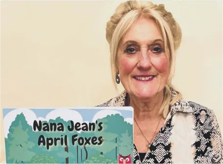  ?? ?? Jean Pallas has published a children’s book about a family of foxes in her garden.