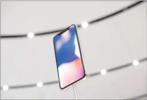  ?? DAVID PAUL MORRIS/BLOOMBERG ?? Apple’s iPhone X.