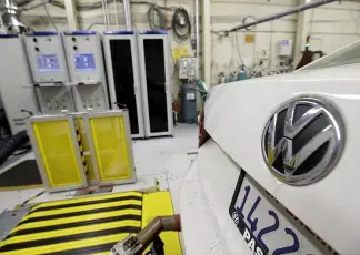  ?? Nick Ut/AP ?? Volkswagen have gotten into trouble before for fraudulent­ly claiming to lower their carbon emissions