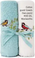  ??  ?? Cotton guest towels (two-pack) R99.95, Woolworths