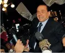  ??  ?? Sul predellino Il 18 novembre 2007, in piazza San Babila a Milano, Silvio Berlusconi annuncia la nascita del Pdl