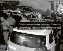  ?? Reprodução ?? Câmera de segurança mostra policial com corda para amarrar motorista; imagens foram recebidas com marca d’água