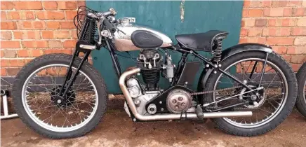  ??  ?? Left: The bike at Brooklands just after its first run