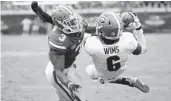  ?? JOHN RAOUX/AP ?? Florida cornerback Marco Wilson, left, is eager to make an impact after missing most of the 2018 season.