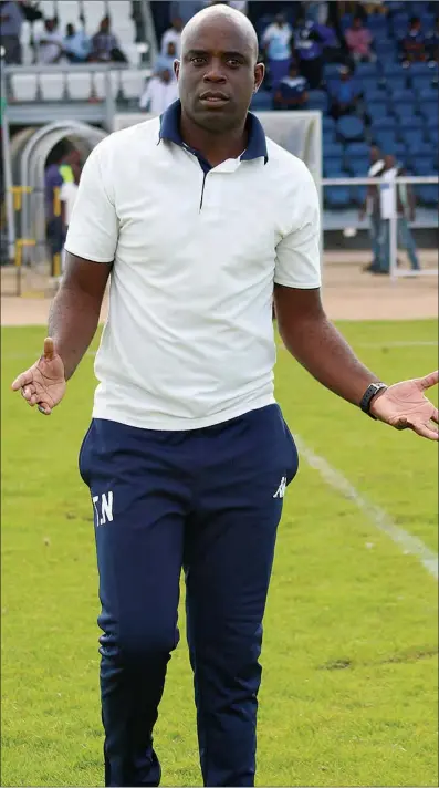  ??  ?? Young Warriors coach Tonderai Ndiraya