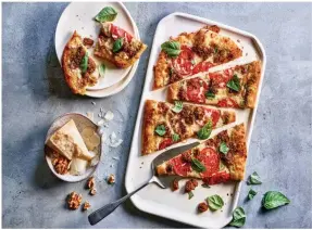  ??  ?? Pizza with Plant-based Walnut Crumble