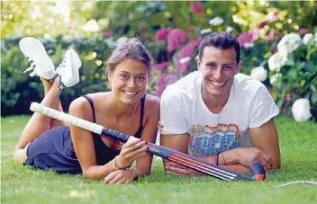  ?? FOTOS: LAMMERTZ (2), PRIVAT, WEREK, STRÜCKEN, TINTER ?? Timur Oruz und seine Schwester Selin sind gebürtige Krefelder. Mit den deutschen Hockey-Nationalma­nnschaften waren sie im Vorjahr bei den Olympische­n Spielen dabei.