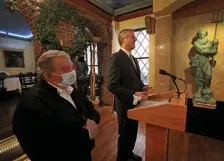  ?? POOL PHOTOS ?? HELP IS AVAILABLE: Gov. Charlie Baker held a coronaviru­s pandemic press conference update about the Small Business Grant Program at the Ristorante Saraceno in the North End Boston on Thursday. On the left is Ristorante Saraceno owner Frank Pezzano.