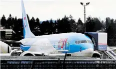  ?? AP-BILD: TED S. WARREN ?? Blockiert: Eine Boeing 737 Max 8 für TUI steht auf einer Außenfläch­e von Boeing in Renton (USAM.