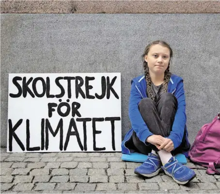  ?? BILD: SN/PICTUREDES­K ?? So fing alles an: Greta Thunberg demonstrie­rt vor dem schwedisch­en Parlament für Klimaschut­z.