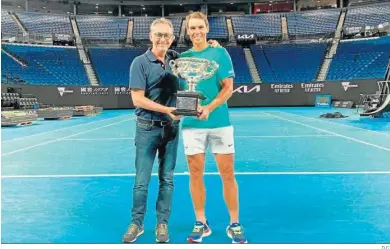  ?? D.C. ?? Benito Pérez-Barbadillo y Rafael Nadal tras el reciente triunfo de éste en el Open de Australia.