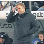  ?? FOTO: FRISO GENTSCH/DPA ?? Muss Bielefeld verlassen: Trainer Frank Kramer.