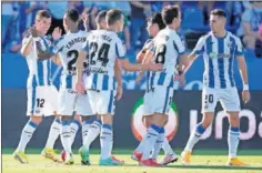  ??  ?? Los jugadores del Leganés celebran el primer tanto.